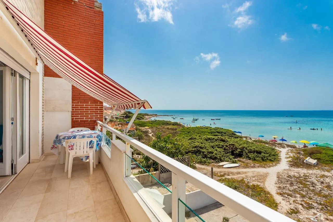 Appartamento Fronte Mare - Waterfront Apartment Putzu Idu