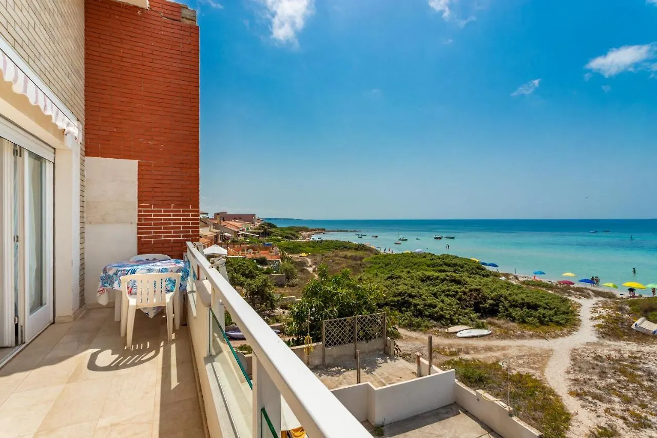 Appartamento Fronte Mare - Waterfront Apartment Putzu Idu 0*,