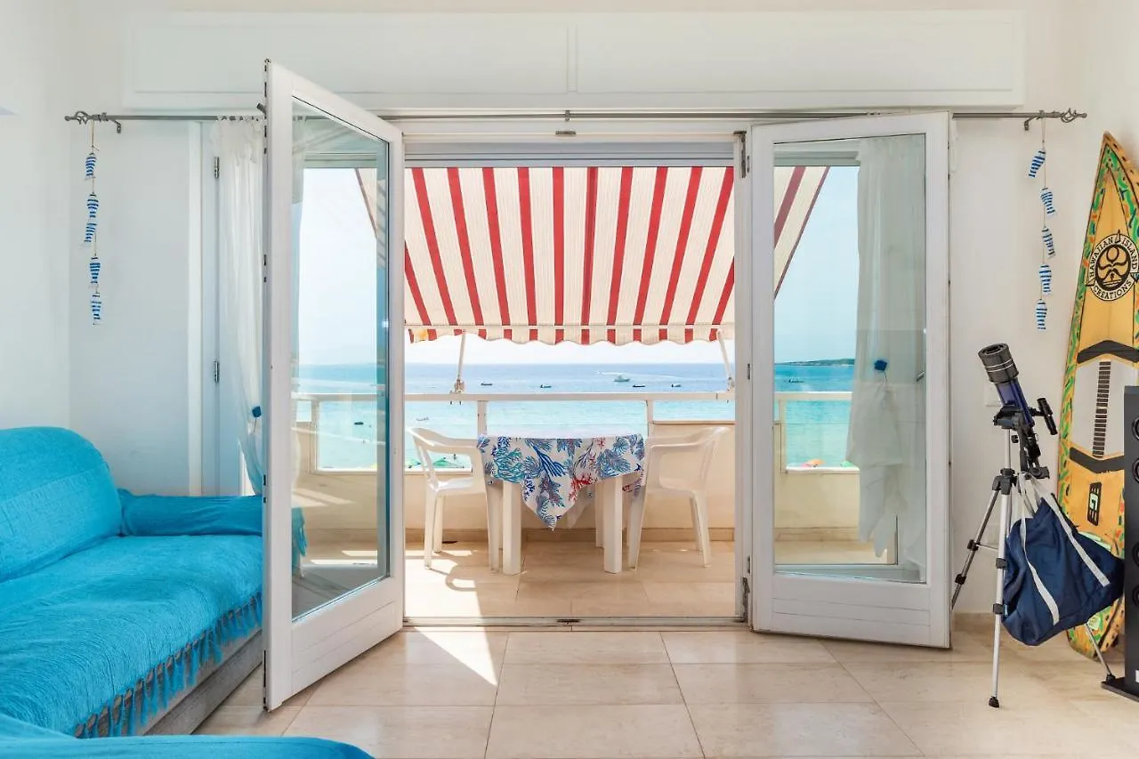 Appartamento Fronte Mare - Waterfront Apartment Putzu Idu