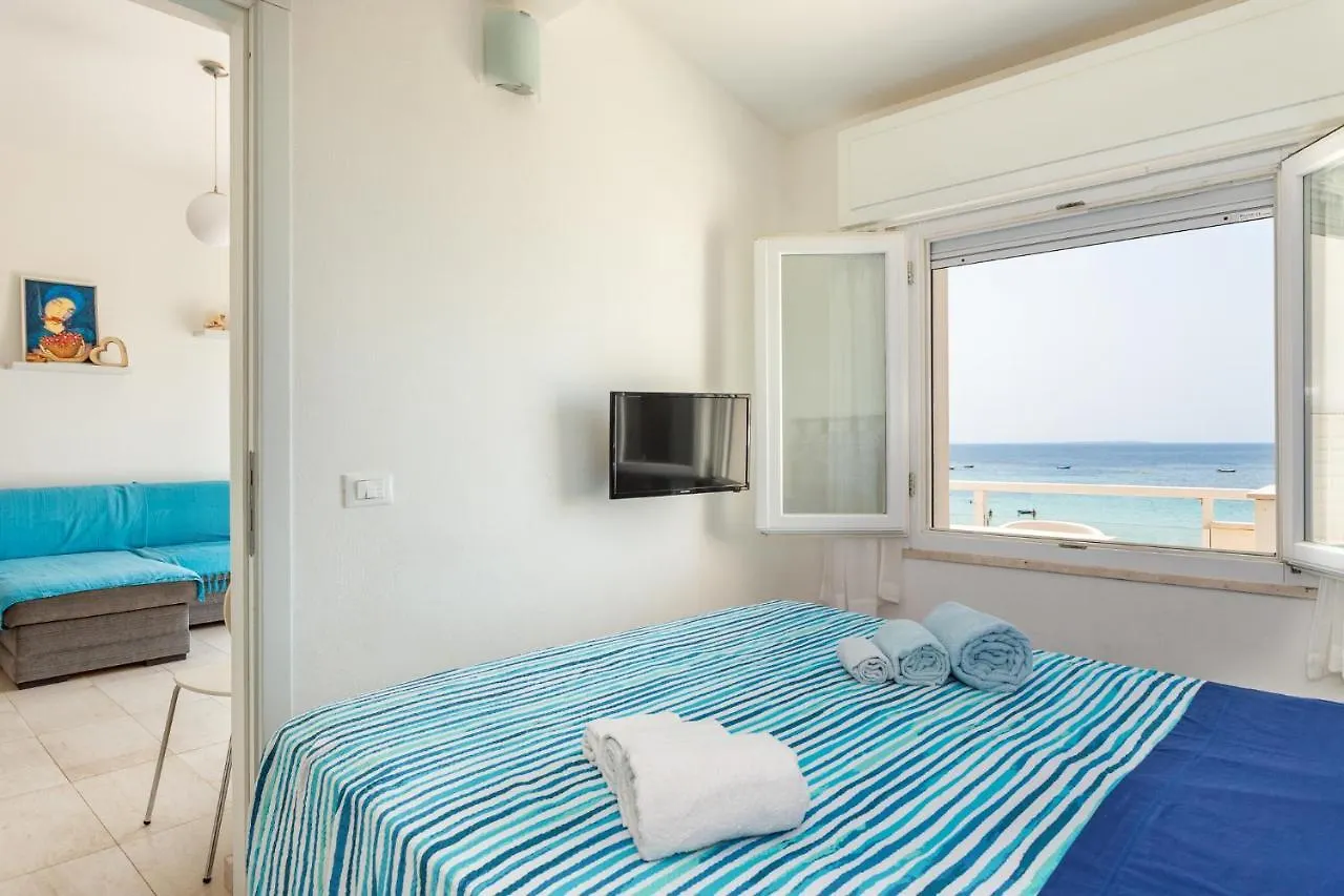 Appartamento Fronte Mare - Waterfront Apartment Putzu Idu