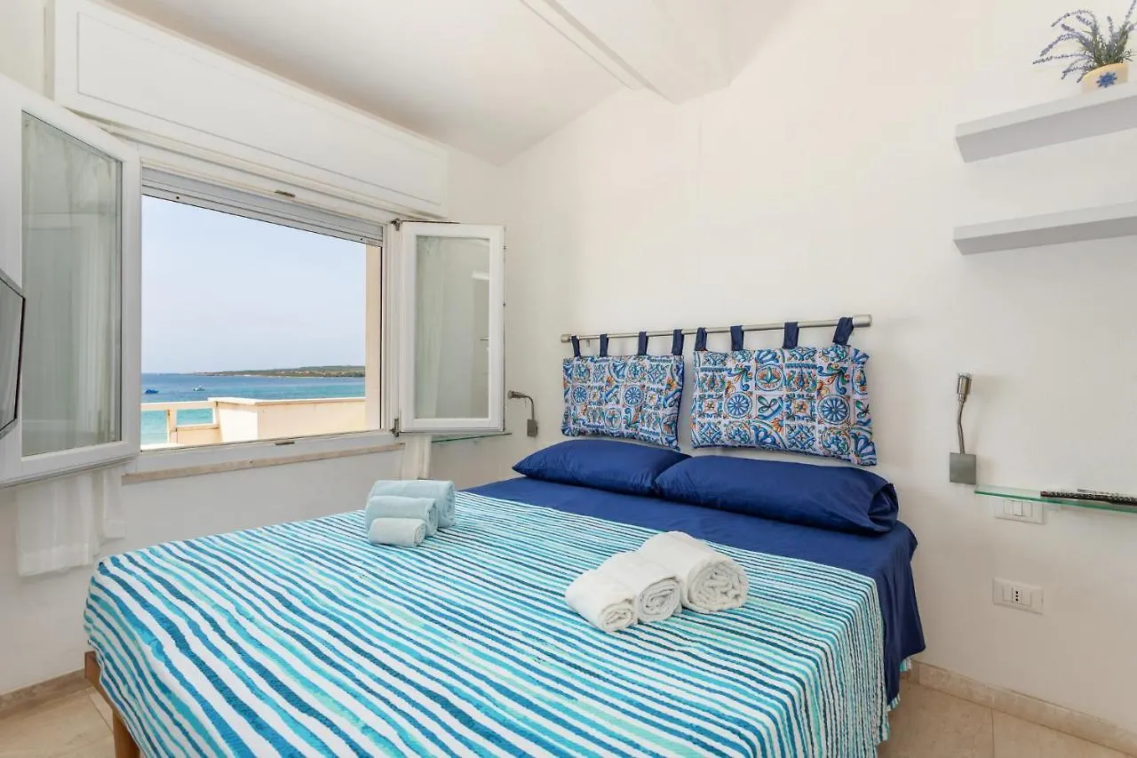 Appartamento Fronte Mare - Waterfront Apartment Putzu Idu Italy